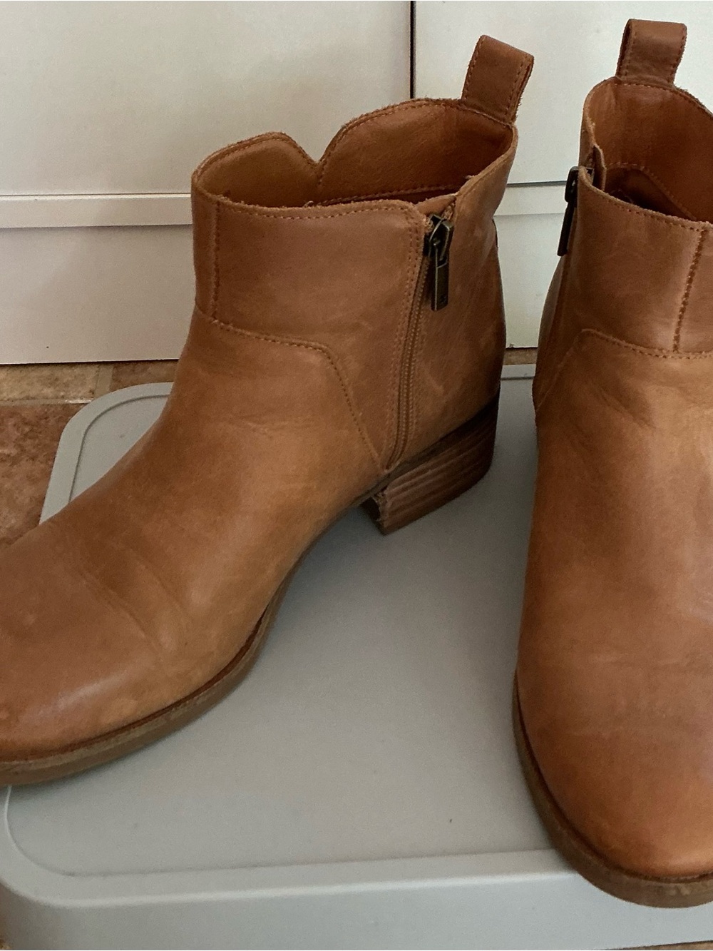 Lucky Brand Cognac Tan Leather Ankle Booties with Side Zip